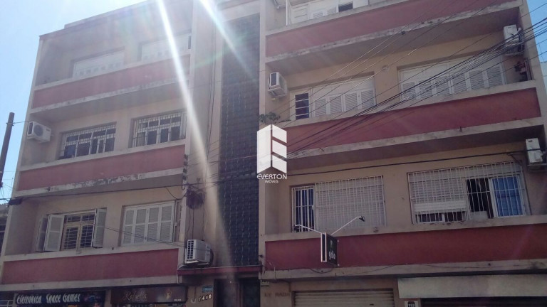 Imagem Apartamento com 3 Quartos à Venda, 100 m² em Centro - Santa Maria