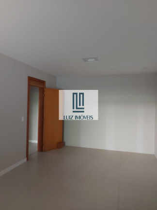 Imagem Casa com 3 Quartos à Venda, 300 m² em Parque Salutares - Paraíba Do Sul Imagem Casa com 3 Quartos à Venda, 300 m² em Parque Salutares - Paraíba Do Sul