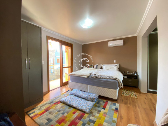 Imagem Casa com 3 Quartos à Venda, 132 m² em Camobi - Santa Maria Imagem Casa com 3 Quartos à Venda, 132 m² em Camobi - Santa Maria