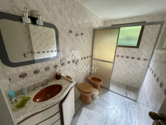 Imagem Apartamento com 4 Quartos à Venda, 240 m² em Pitangueiras - Guarujá