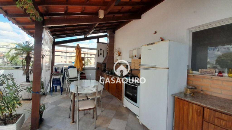 Imagem Cobertura com 5 Quartos à Venda, 200 m² em Santa Tereza - Belo Horizonte