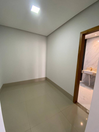 Imagem Casa de Condomínio com 3 Quartos à Venda, 224 m² em Condomínio Marinas Di Caldas - Caldas Novas Imagem Casa de Condomínio com 3 Quartos à Venda, 224 m² em Condomínio Marinas Di Caldas - Caldas Novas