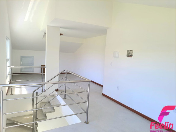 Imagem Casa com 3 Quartos à Venda, 168 m² em Campeche - Florianópolis