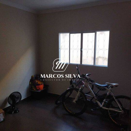 Imagem Casa com 4 Quartos à Venda, 256 m² em Luizote De Freitas - Uberlândia