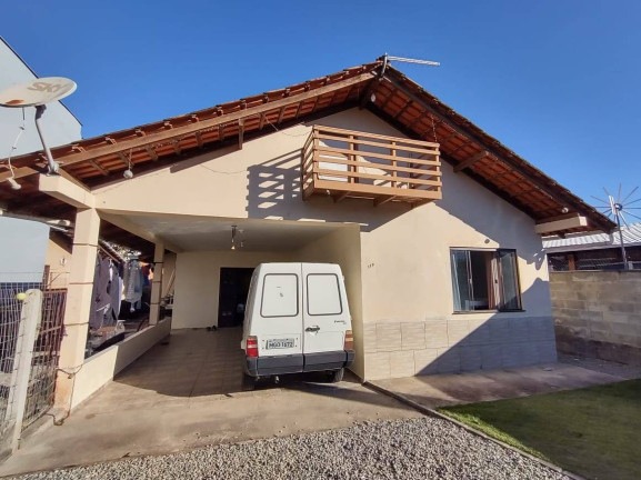 Imagem Casa com 3 Quartos à Venda, 360 m² em Salinas - Balneário Barra Do Sul Imagem Casa com 3 Quartos à Venda, 360 m² em Salinas - Balneário Barra Do Sul