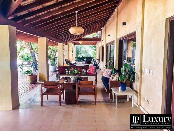 Imagem Casa com 7 Quartos à Venda, em Feiticeira - Ilhabela Imagem Casa com 7 Quartos à Venda, em Feiticeira - Ilhabela