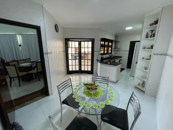 Imagem Casa com 3 Quartos à Venda, 250 m² em Bel Recanto - Taubaté