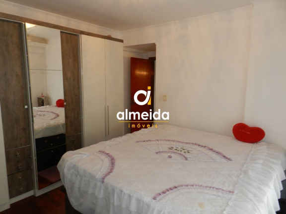 Imagem Apartamento com 3 Quartos à Venda, 178 m² em Nossa Senhora Medianeira - Santa Maria