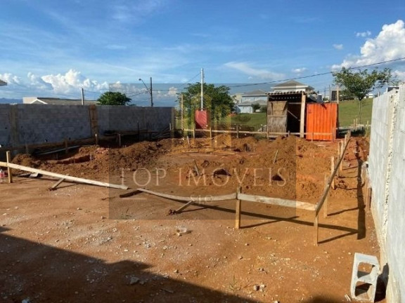 Terreno à Venda, 300 m² em Condomínio Terras Do Vale - Caçapava