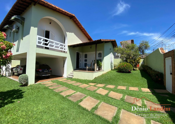Imagem Casa com 3 Quartos à Venda, 294 m² em Ibituruna - Montes Claros