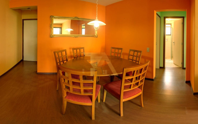 Imagem Apartamento com 2 Quartos à Venda, em Centro - Florianópolis Imagem Apartamento com 2 Quartos à Venda, em Centro - Florianópolis