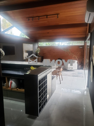 Casa com 3 Quartos à Venda,  em Santa Luzia - Serra