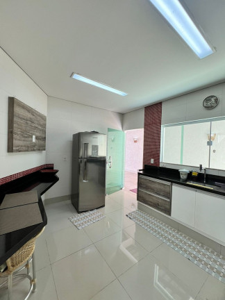 Imagem Casa de Condomínio com 3 Quartos à Venda, 210 m² em Santa Mônica - Uberlândia Imagem Casa de Condomínio com 3 Quartos à Venda, 210 m² em Santa Mônica - Uberlândia