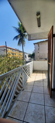 Sobrado com 3 Quartos à Venda, 240 m² em Embaré - Santos