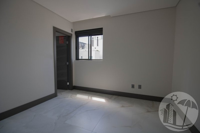 Imagem Apartamento com 3 Quartos à Venda, 130 m² em Centro - Balneário Camboriú