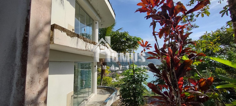 Casa de Condomínio com 4 Quartos à Venda, 700 m² em Toninhas - Ubatuba