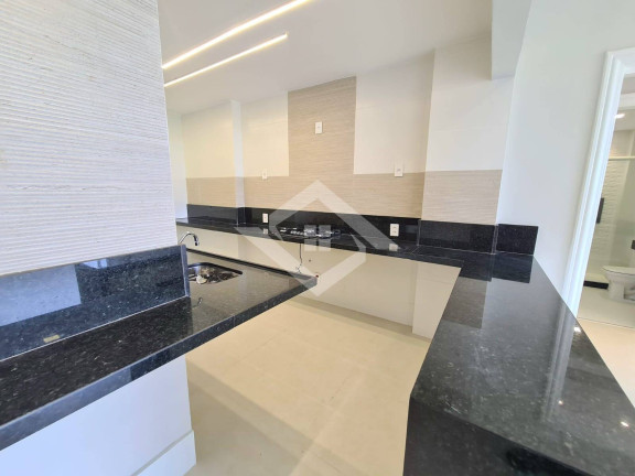 Imagem Apartamento com 2 Quartos à Venda, 82 m² em Copacabana - Rio De Janeiro Imagem Apartamento com 2 Quartos à Venda, 82 m² em Copacabana - Rio De Janeiro