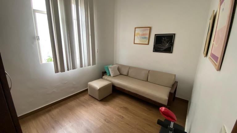 Imagem Casa com 6 Quartos à Venda, 300 m² em Cândida Câmara - Montes Claros