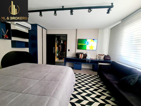 Imagem Casa com 4 Quartos à Venda, 345 m² em Santa Felicidade - Curitiba