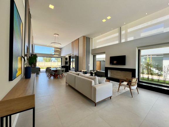Imagem Consultório à Venda, 215 m² em Celebration - Xangri-lá Imagem Consultório à Venda, 215 m² em Celebration - Xangri-lá