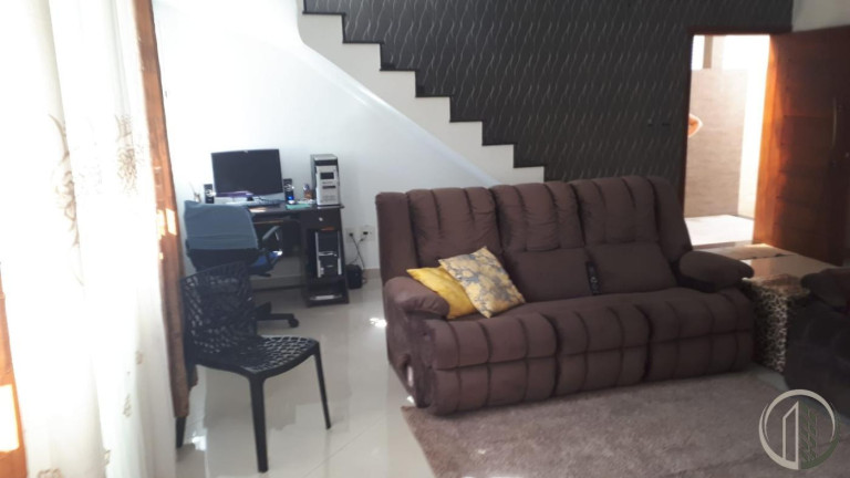 Imagem Casa com 3 Quartos à Venda, 250 m² em Marapé - Santos Imagem Casa com 3 Quartos à Venda, 250 m² em Marapé - Santos