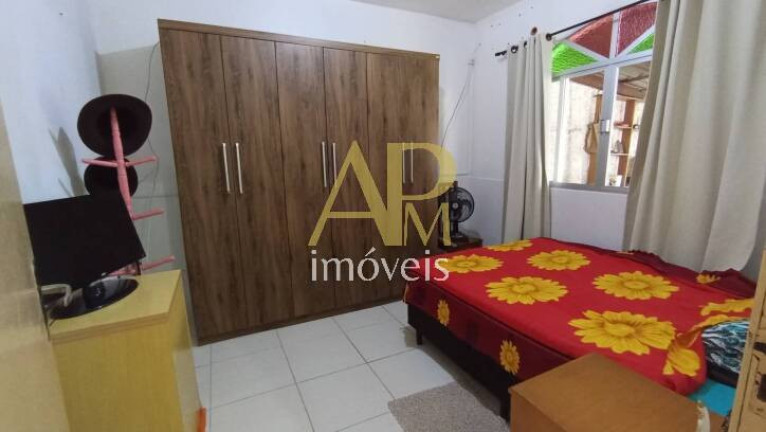 Imagem Casa com 6 Quartos à Venda, 200 m² em Praia João Rosa - Biguaçu Imagem Casa com 6 Quartos à Venda, 200 m² em Praia João Rosa - Biguaçu