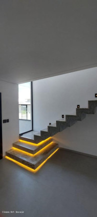 Imagem Casa com 3 Quartos à Venda, 200 m² em Ingleses Norte - Florianópolis