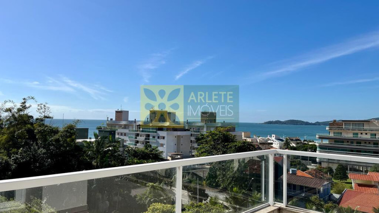 Imagem Cobertura com 3 Quartos à Venda, 270 m² em Bombas - Bombinhas