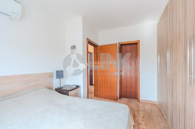 Imagem Apartamento com 3 Quartos à Venda, 88 m² em São João - Porto Alegre