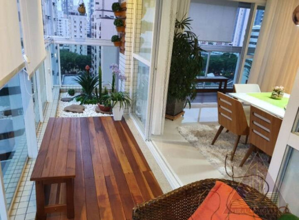 Imagem Apartamento com 3 Quartos à Venda, 206 m² em Pompéia - Santos