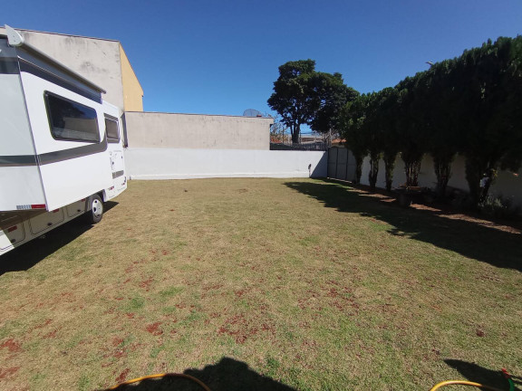 Imagem Casa com 3 Quartos à Venda, 590 m² em Parque Siomara - Arapongas Imagem Casa com 3 Quartos à Venda, 590 m² em Parque Siomara - Arapongas