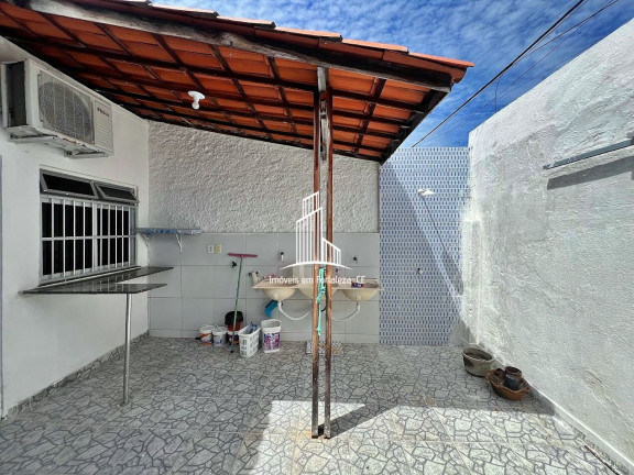 Imagem Casa com 3 Quartos à Venda, 108 m² em Cidade 2000 - Fortaleza