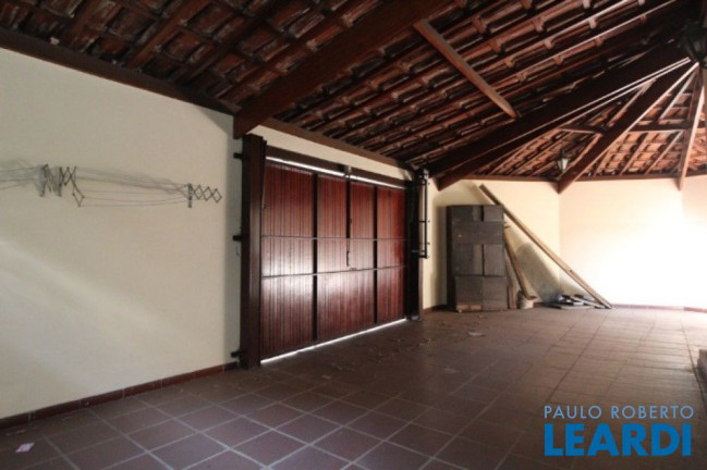 Imagem Sobrado com 3 Quartos para Alugar, 150 m² em Campestre - Santo André