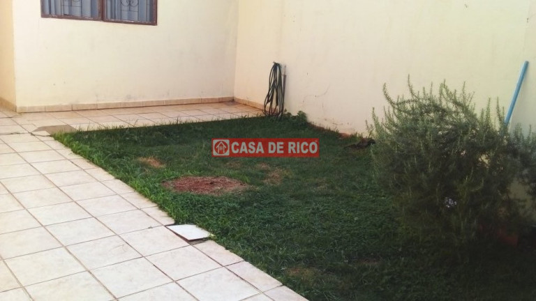 Imagem Casa com 3 Quartos à Venda, 80 m² em Alpes - Londrina