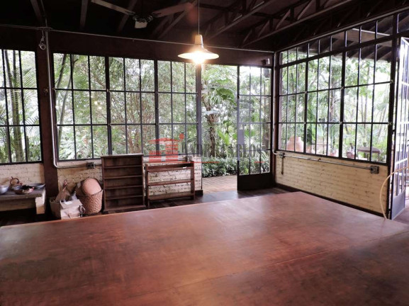 Imagem Casa de Condomínio com 5 Quartos à Venda, 366 m² em Chácara Dos Junqueiras - Carapicuíba Imagem Casa de Condomínio com 5 Quartos à Venda, 366 m² em Chácara Dos Junqueiras - Carapicuíba