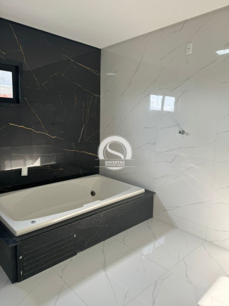 Imagem Casa com 4 Quartos à Venda, 214 m² Imagem Casa com 4 Quartos à Venda, 214 m²