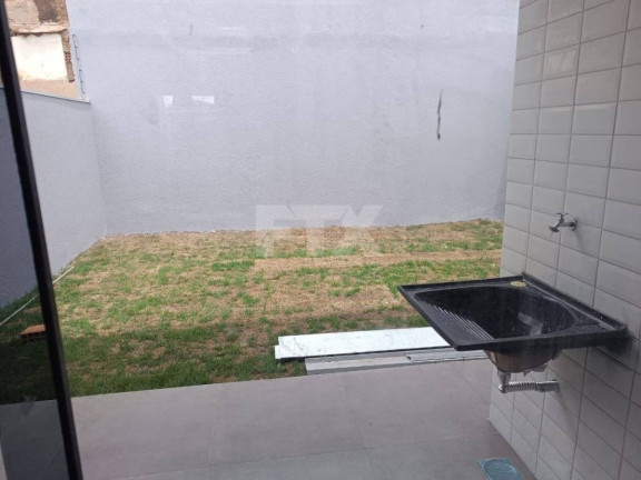Imagem Casa com 3 Quartos à Venda, 82 m² em Jardim Itatiaia - Campo Grande