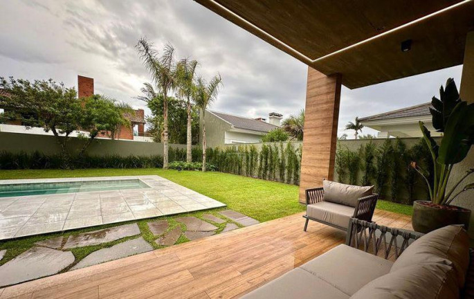 Imagem Imóvel com 5 Quartos à Venda, 341 m² em Atlântida - Xangri-lá