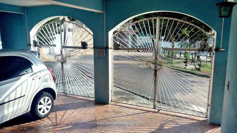 Imagem Casa com 3 Quartos à Venda, 288 m² em Vila Aparecida - Jundiaí