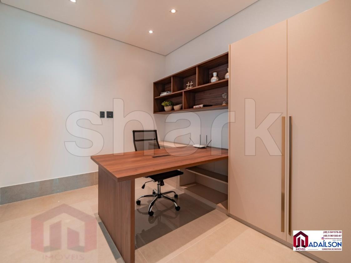 Imagem Imóvel com 6 Quartos à Venda, 900 m²