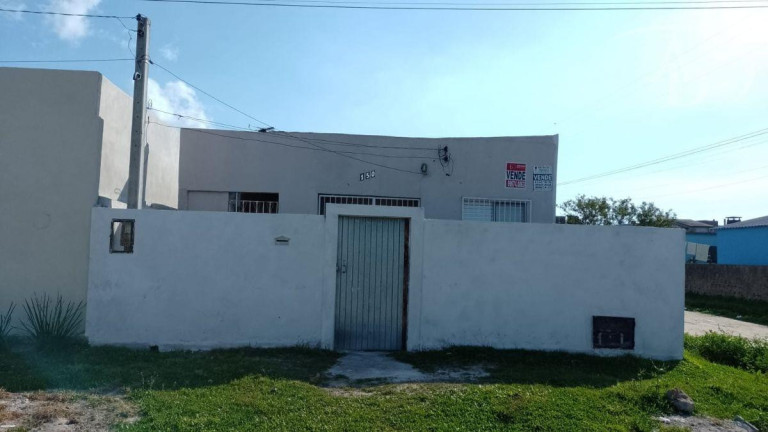 Imagem Casa com 3 Quartos à Venda, 180 m² em Castelo Branco - Rio Grande