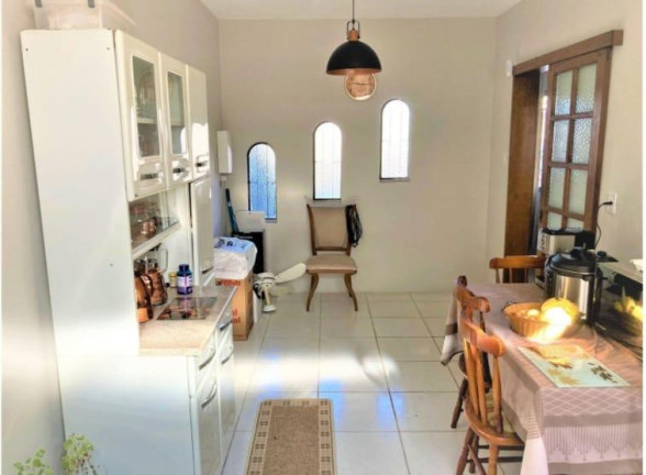 Imagem Sobrado com 2 Quartos à Venda, 500 m² em Glória - Porto Alegre