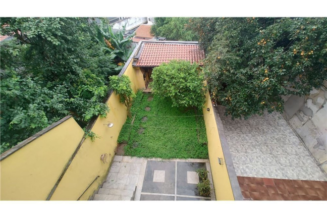 Imagem Casa com 3 Quartos à Venda, 207 m² em Vila Marari - São Paulo