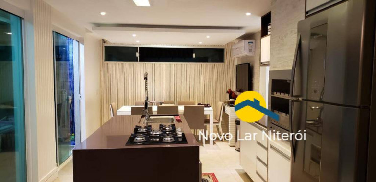 Imagem Casa com 4 Quartos à Venda, 526 m² em Camboinhas - Niterói Imagem Casa com 4 Quartos à Venda, 526 m² em Camboinhas - Niterói