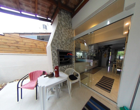 Imagem Sobrado com 4 Quartos à Venda, 190 m² em Ingleses Do Rio Vermelho - Florianópolis