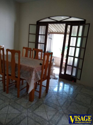 Sobrado com 3 Quartos à Venda,  em Cid. Salvador - Jacareí