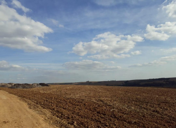 Imagem Fazenda à Venda, 81 m² em Rural - Tietê Imagem Fazenda à Venda, 81 m² em Rural - Tietê