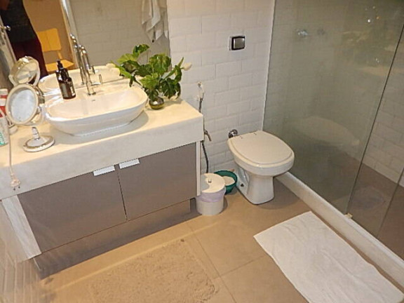 Imagem Apartamento com 2 Quartos à Venda, em Ipanema - Rio De Janeiro Imagem Apartamento com 2 Quartos à Venda, em Ipanema - Rio De Janeiro