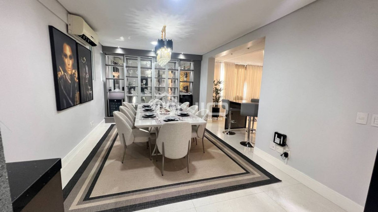 Imagem Apartamento com 3 Quartos à Venda, 175 m² em Centro - Pato Branco
