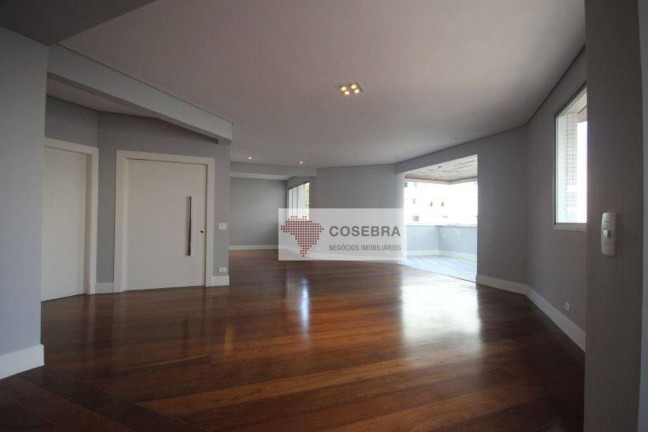Apartamento com 3 Quartos à Venda, 244 m² em Moema - São Paulo